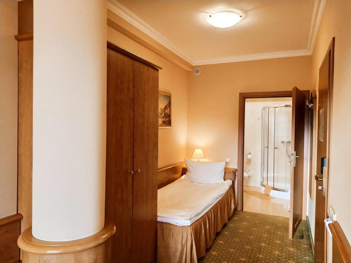 Hotel Polaris Swinoujscie Bagian luar foto
