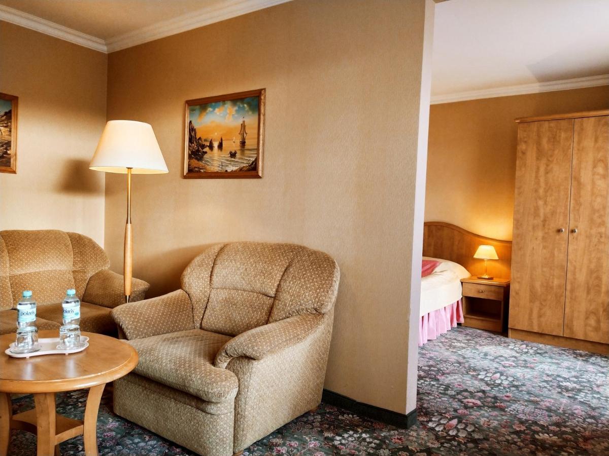 Hotel Polaris Swinoujscie Bagian luar foto