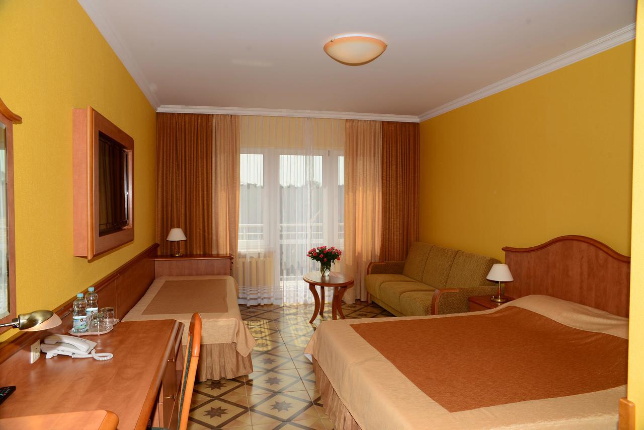 Hotel Polaris Swinoujscie Bagian luar foto
