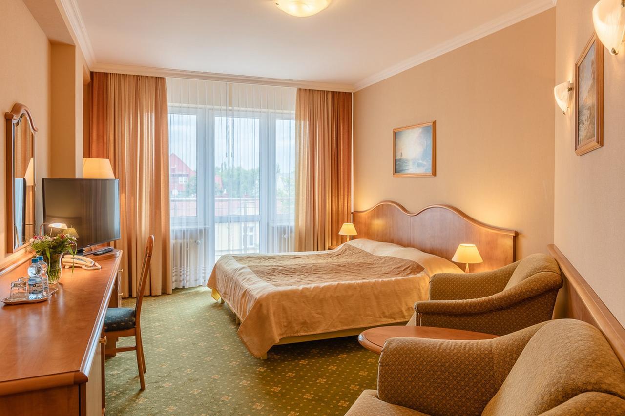 Hotel Polaris Swinoujscie Bagian luar foto